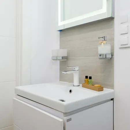 Lubliniecka Z Pięknym Widokiem Na Radiostację Gliwice